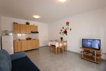Dobrinj 1-Bedroom Apartment for Up to 4