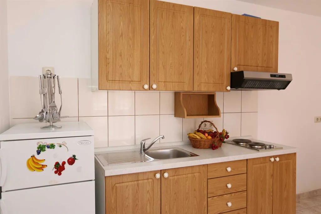 Apartment in Dobrinj for Up to 4 Guests