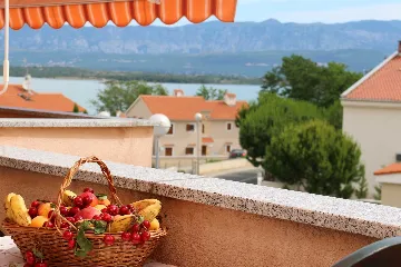 Apartment in Dobrinj (Soline) for up to 4