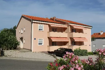 Apartment in Dobrinj (Soline) for up to 4