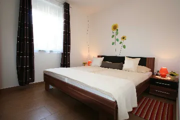 Apartment in Klimno for up to 6 Guests