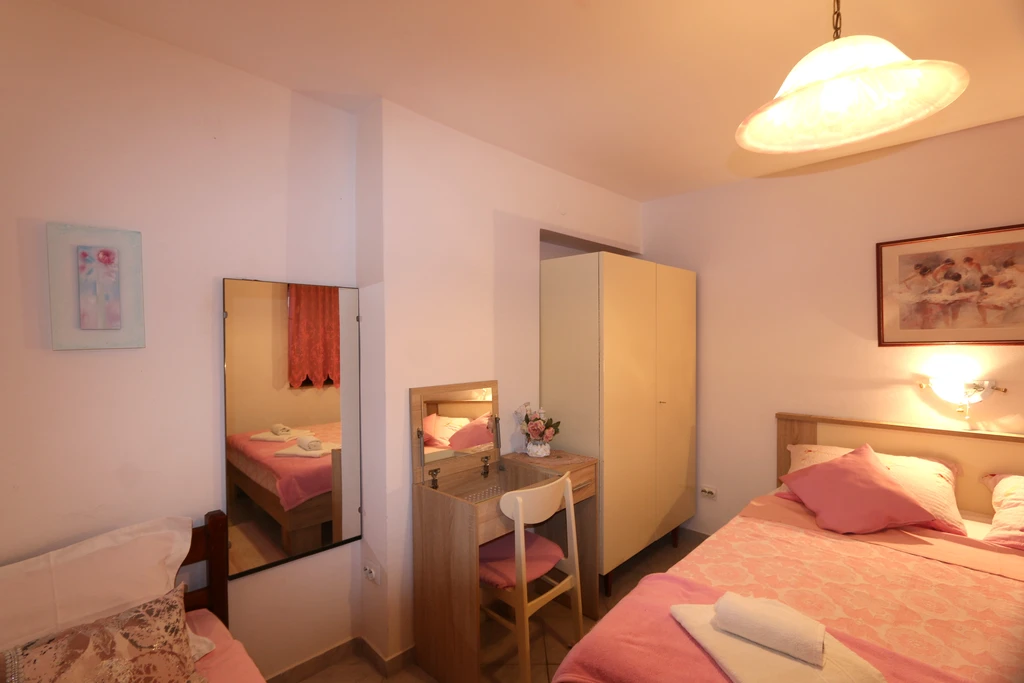 Apartment in Šilo for 2 Guests