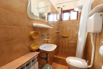 Klimno 1-Bedroom Apartment for Up to 3 Guests