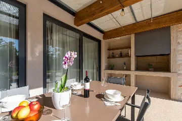 Sveti Petar u šumi Villa for 4 with Pool