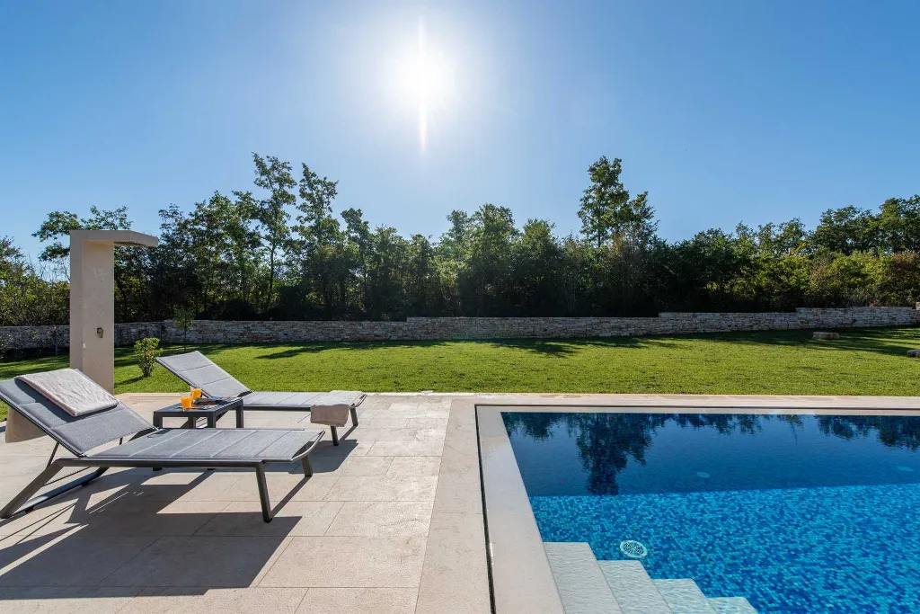 Sveti Petar u šumi Villa for 4 with Pool