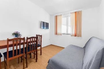 One-Bedroom Apartment for 3 in Pula