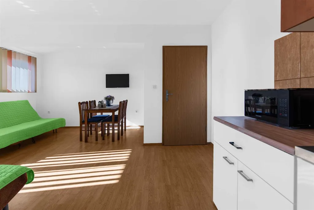One-Bedroom Apartment for 3 in Pula