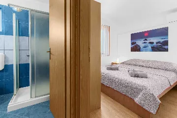 1-Bedroom Apartment in Pula for Up to 3 Guests