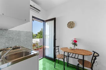 Studio Apartment in Funtana for 2 Guests