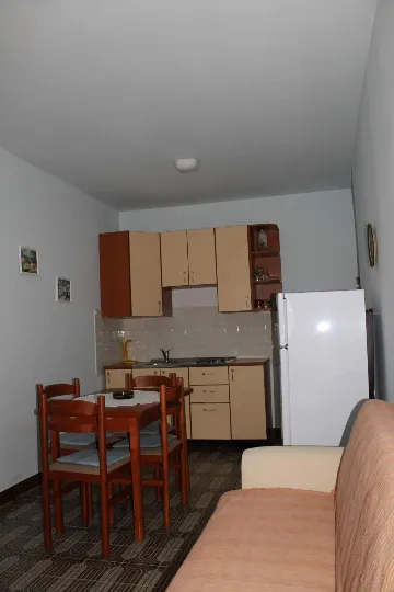 Air-conditioned Apartment in Funtana for Up to 4