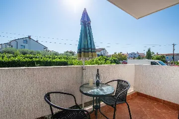 Pet-Friendly Apartment Near the Sea in Funtana for 3