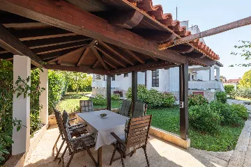 Pet-Friendly Apartment Near the Sea in Funtana for 3