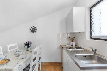 2-Bedroom Apartment in Funtana for 4 Guests