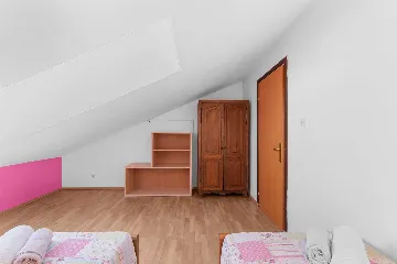 2-Bedroom Apartment in Funtana for 4 Guests