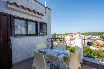 2-Bedroom Apartment in Funtana for 4 Guests