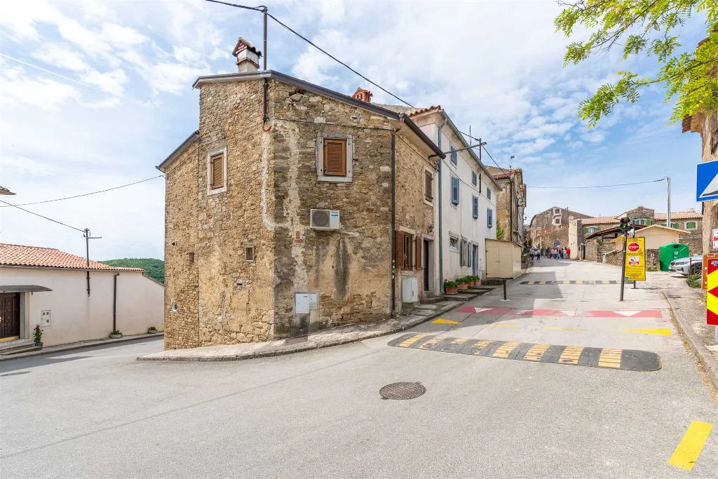 Motovun Old Town 2-Bedroom House for Up to 6