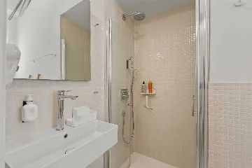 3-Bedroom Apartment in Pula for Up to 5