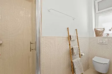 3-Bedroom Apartment in Pula for Up to 5