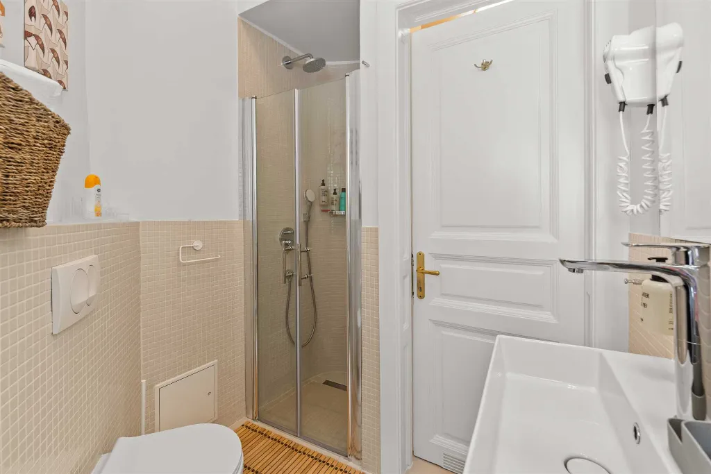 3-Bedroom Apartment in Pula for Up to 5