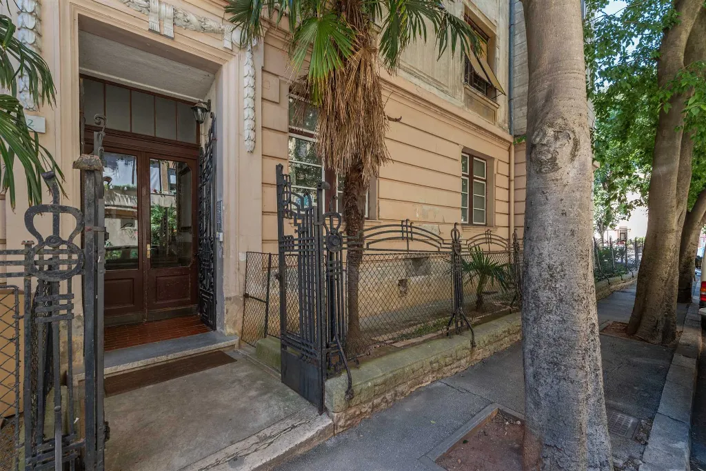 3-Bedroom Apartment in Pula for Up to 5