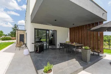 3-Bedroom Villa in Žminj for 6 Guests