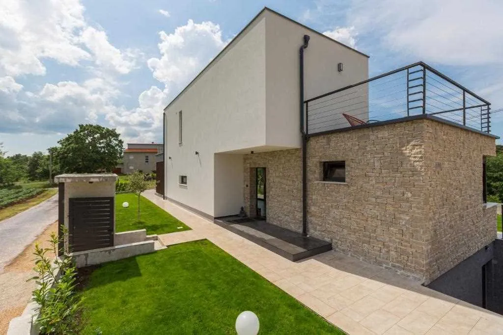 3-Bedroom Villa in Žminj for 6 Guests
