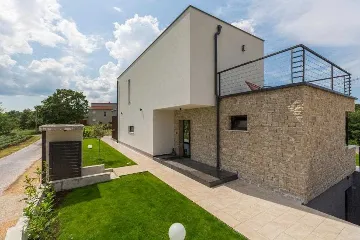 3-Bedroom Villa in Žminj for 6 Guests