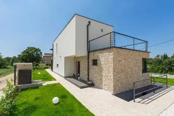 3-Bedroom Villa in Žminj for 6 Guests