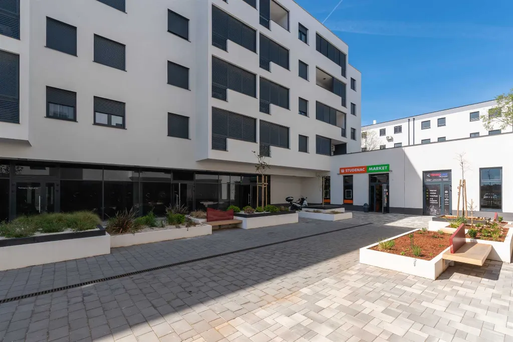 One-Bedroom Apartment in Pula for Up to 3 Guests