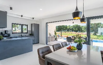 2-Bedroom Villa in Sveti Petar u Šumi (Up to 6)