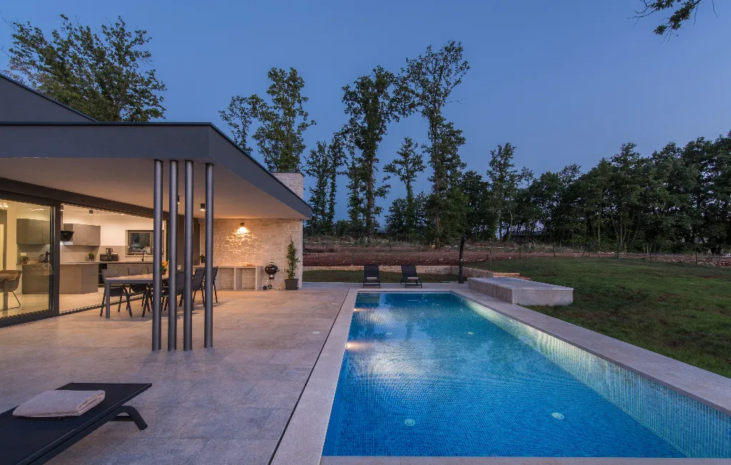 2-Bedroom Villa in Sveti Petar u Šumi (Up to 6)