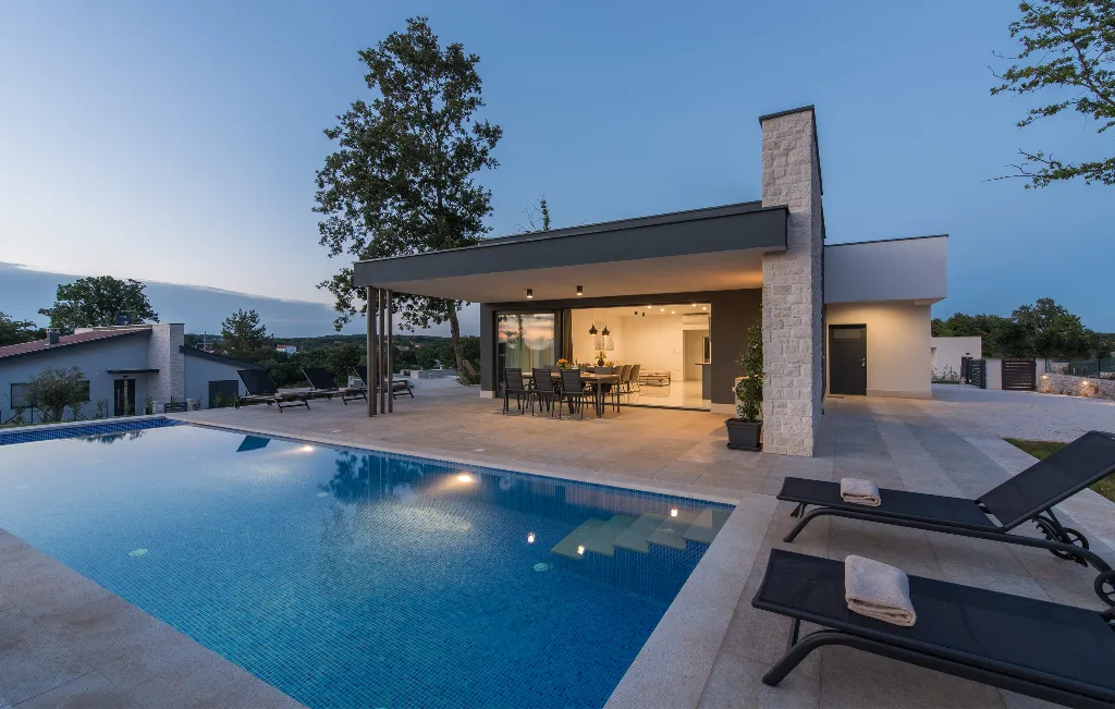 2-Bedroom Villa in Sveti Petar u Šumi (Up to 6)