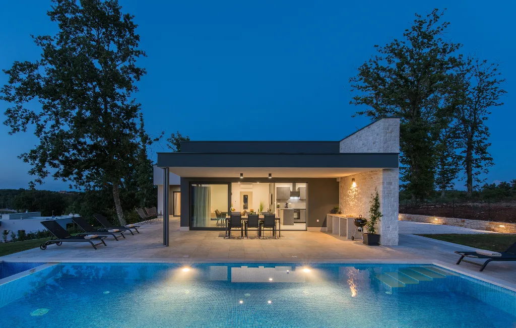 2-Bedroom Villa in Sveti Petar u Šumi (Up to 6)