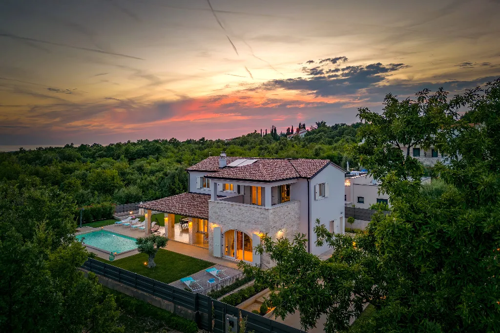 3-Bedroom Villa in Tar, Croatia for Up to 6 Guests