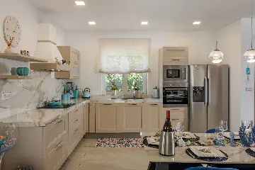 3-Bedroom Villa in Tar, Croatia for Up to 6 Guests