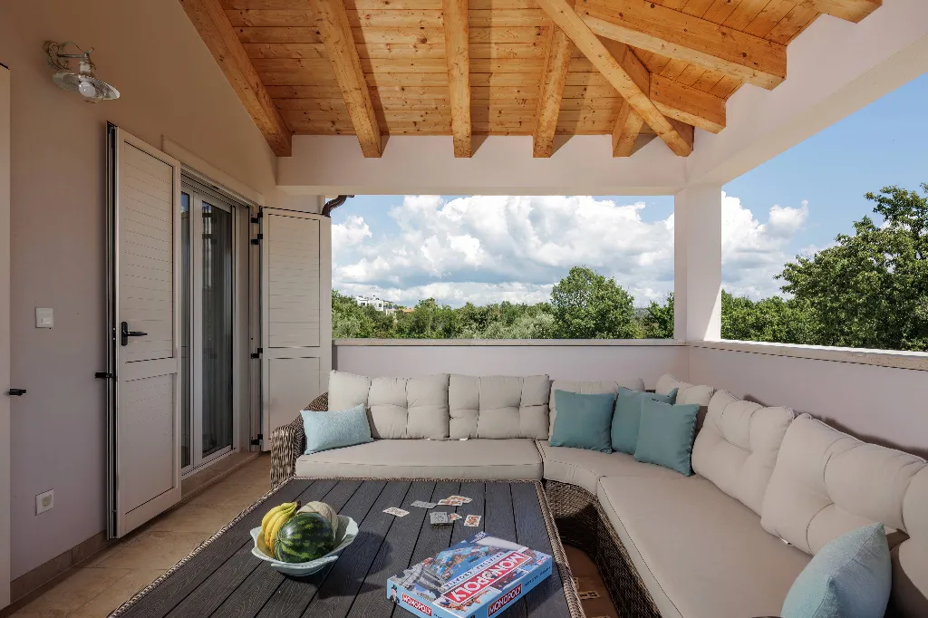 3-Bedroom Villa in Tar, Croatia for Up to 6 Guests