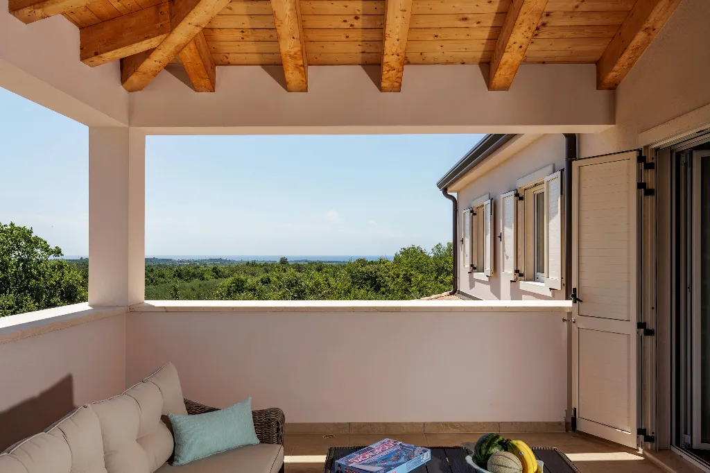 3-Bedroom Villa in Tar, Croatia for Up to 6 Guests