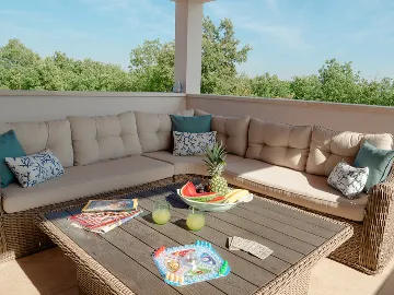 3-Bedroom Villa in Tar, Croatia for Up to 6 Guests