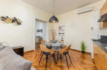 2-Bedroom Apartment in Pula (Sleeps up to 6)