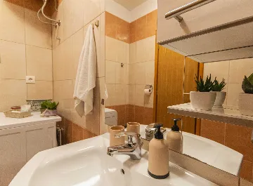 Split Sea-View Apartment for Up to 5 Guests