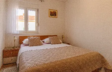 Split Sea-View Apartment for Up to 5 Guests