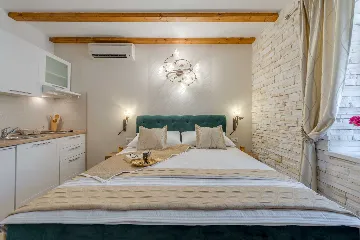 Split Studio for 2 Guests with Private Terrace