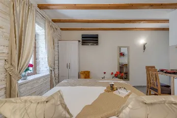 Split Studio for 2 Guests with Private Terrace