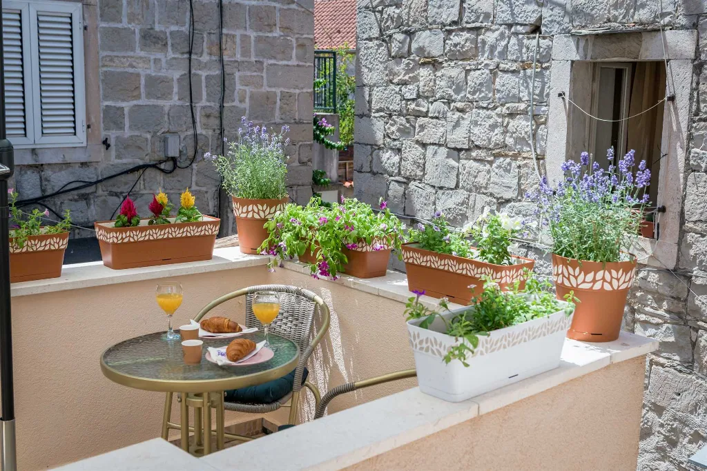 Split Studio for 2 Guests with Private Terrace