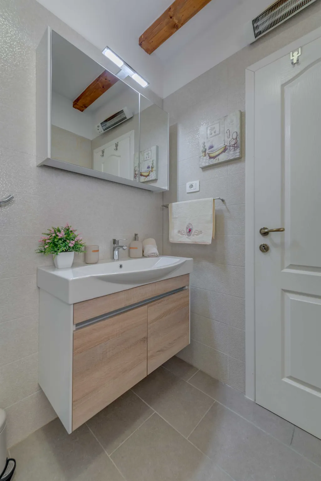 Split Studio for 2 Guests with Private Terrace