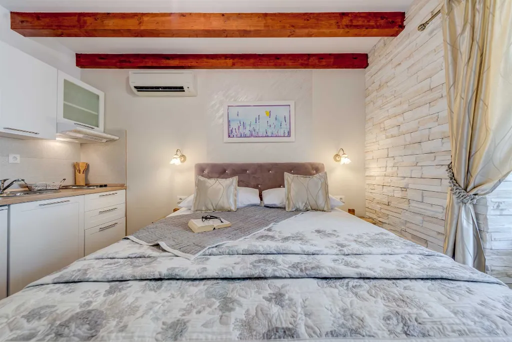 Studio in Split Old Town for 2 Guests