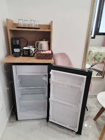 Ground-Floor Room with Separate Entrance, Split