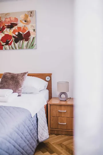 Split 3-Bedroom Apartment with Private Garden