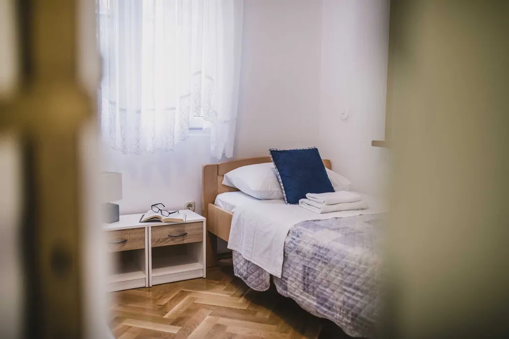 Split 3-Bedroom Apartment with Private Garden