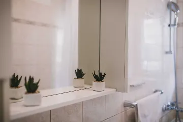 Split 3-Bedroom Apartment with Private Garden